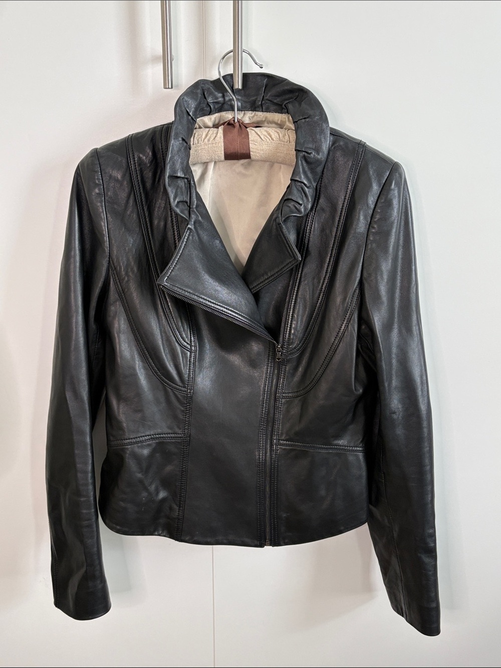 Elie Tahari Leather Zip-Front Ruffle Collar Women's Jacket - Black M